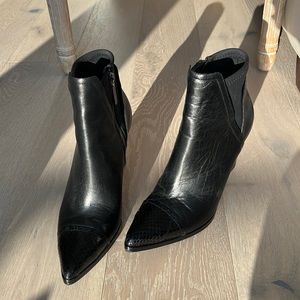 Black Donald J. Pliner heeled boots